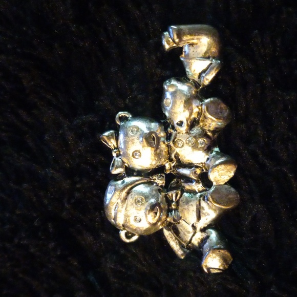 Q-14 matching brooches 2 of them of teddy bears - Picture 3 of 5